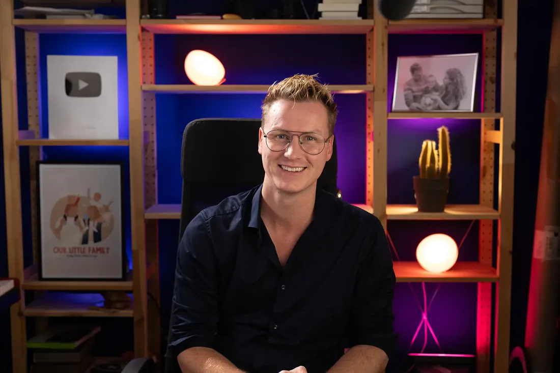 Ferdy in the studio where the tutorials are filmed